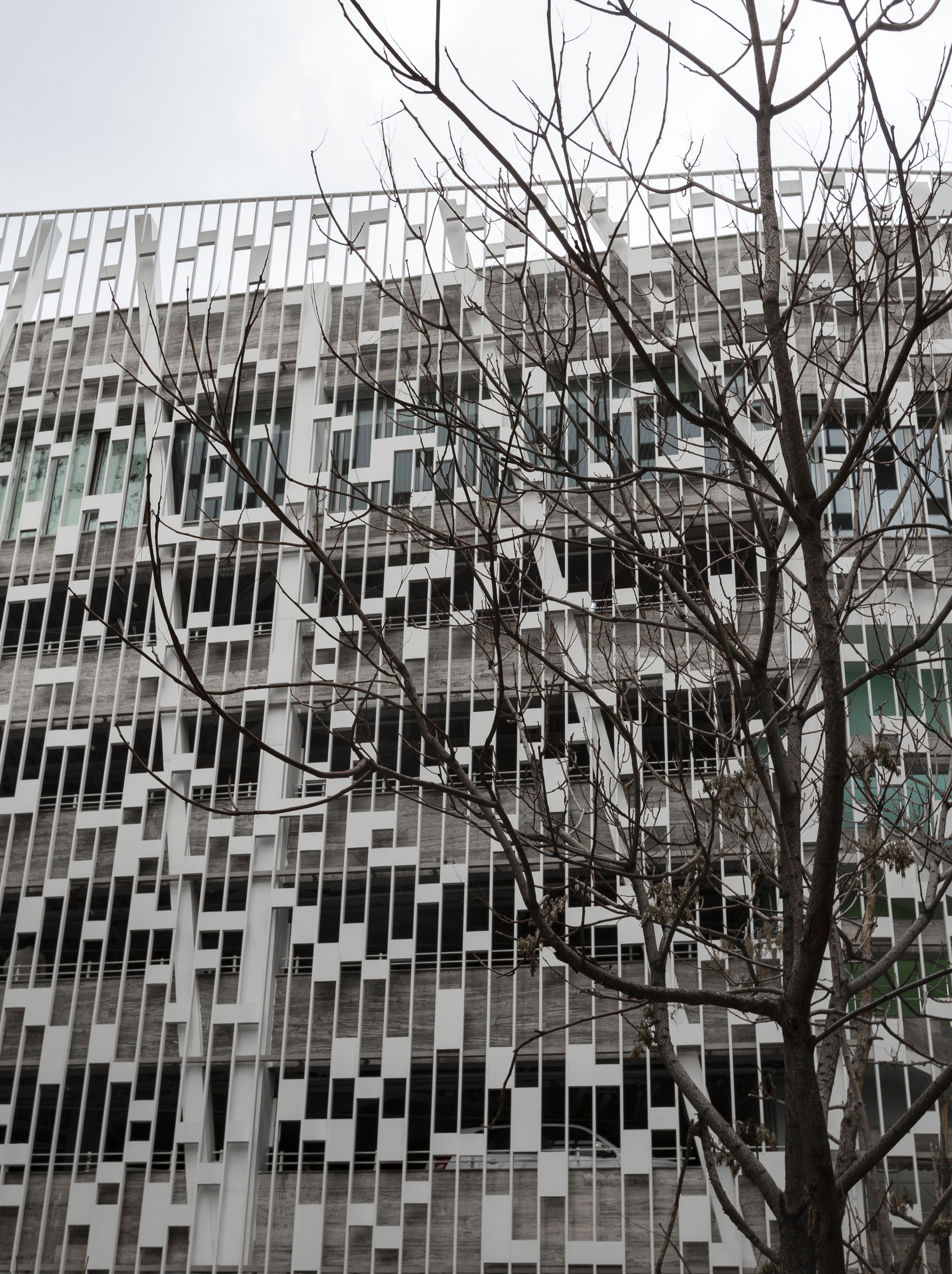 新波建筑 · 伊朗 Tehran 停车场及会议厅扩建项目-23