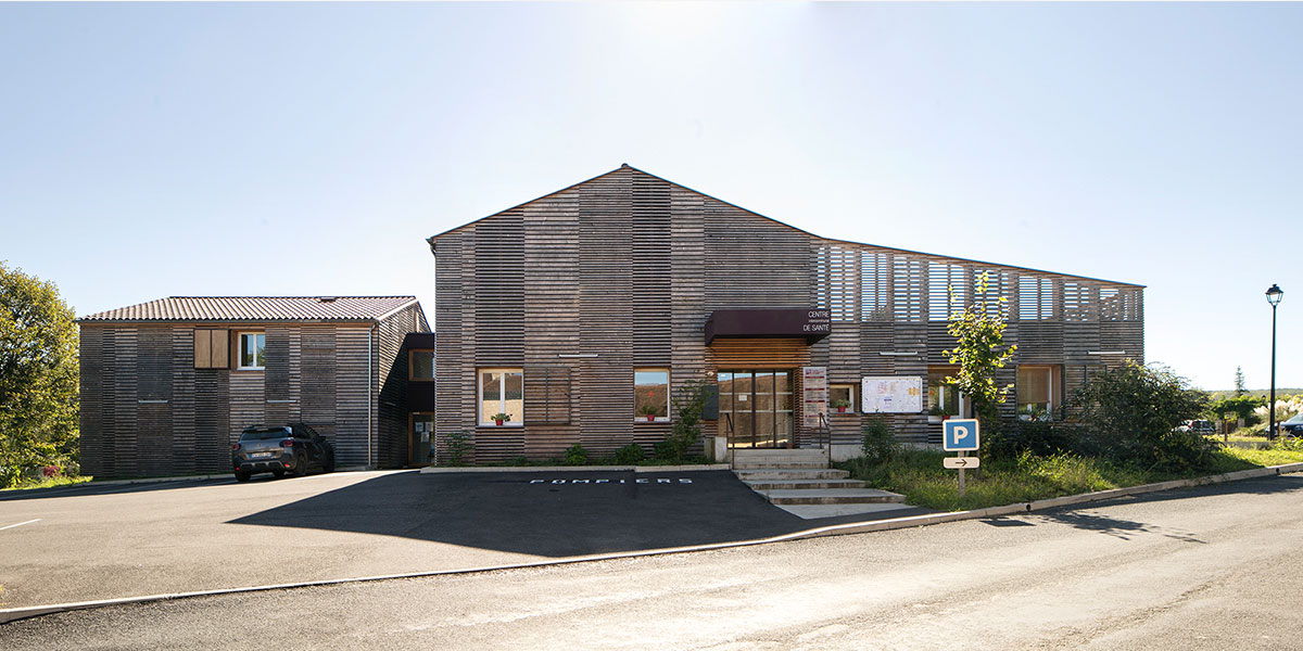 Gendarmerie transformée en maison de santé - CoCo architectureCoCo architecture-1