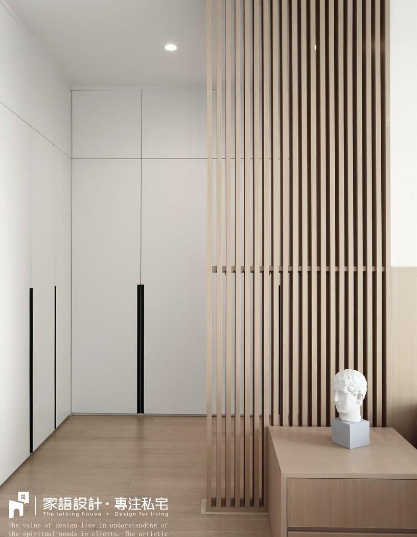 三代同堂的 252㎡幸福居所 | 自然木色与艺术气息的完美融合-17