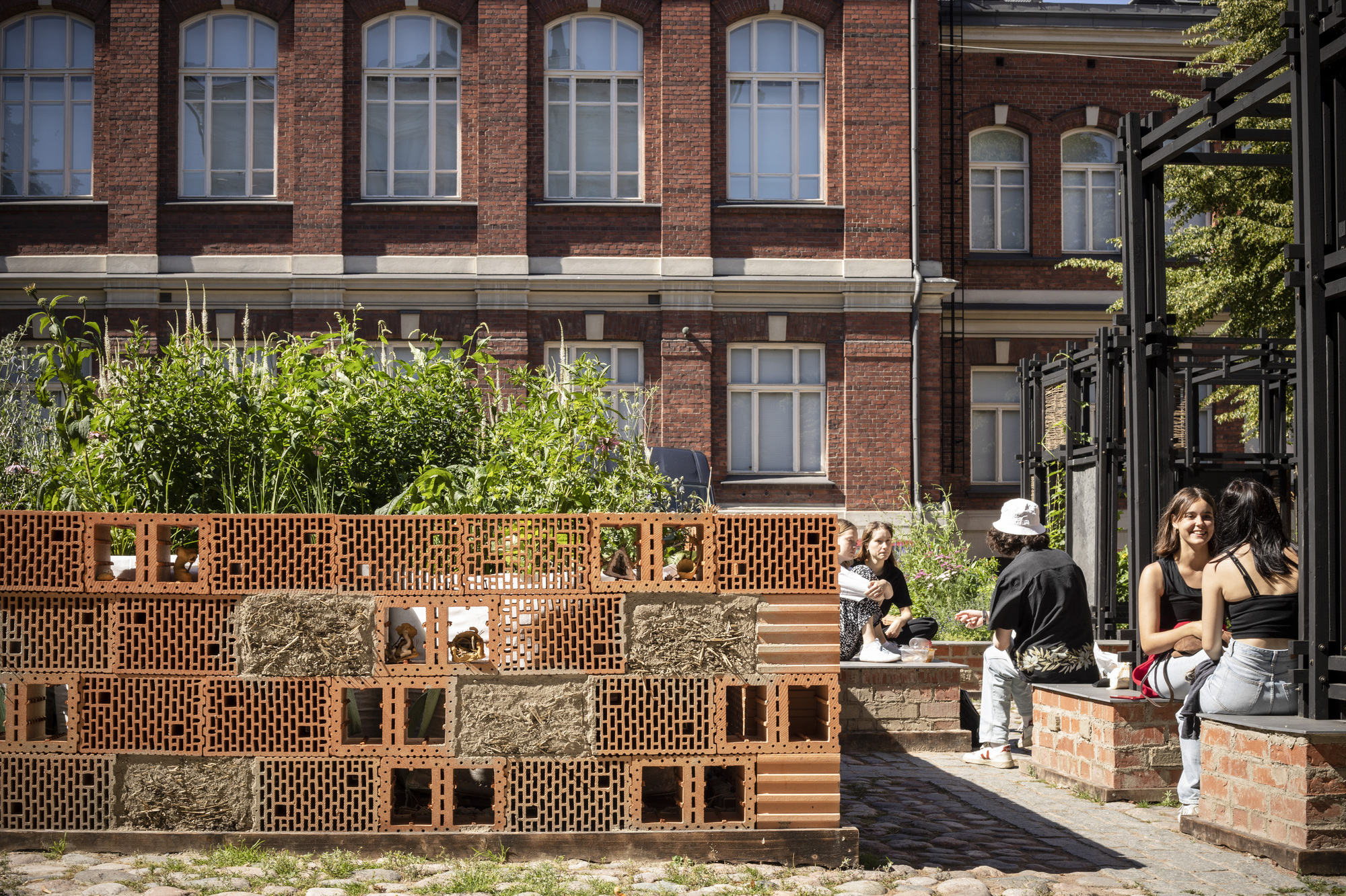 奥卢斯塔亭丨芬兰赫尔辛基丨Elina Koivisto,Maiju Suomi-23