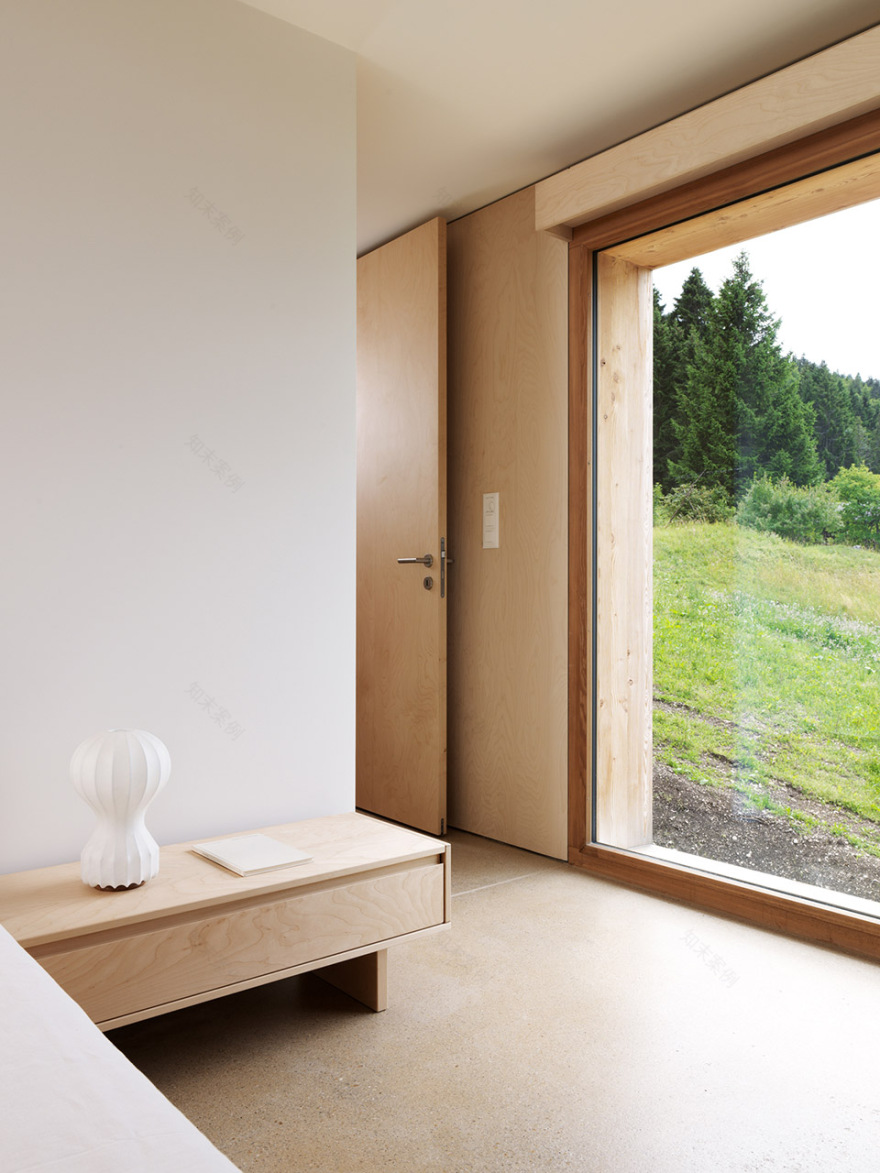 简单纯净的湖 MW 住宅-22