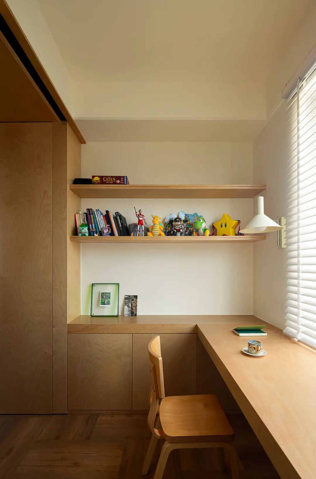 【新作】告别“样板间”：90后夫妻爆改精装房，打造纯粹包豪斯之家-39