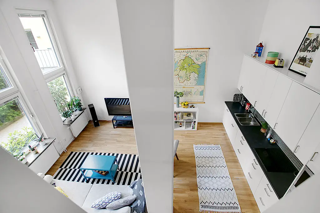 舒适安全的阁楼卧室设计-13