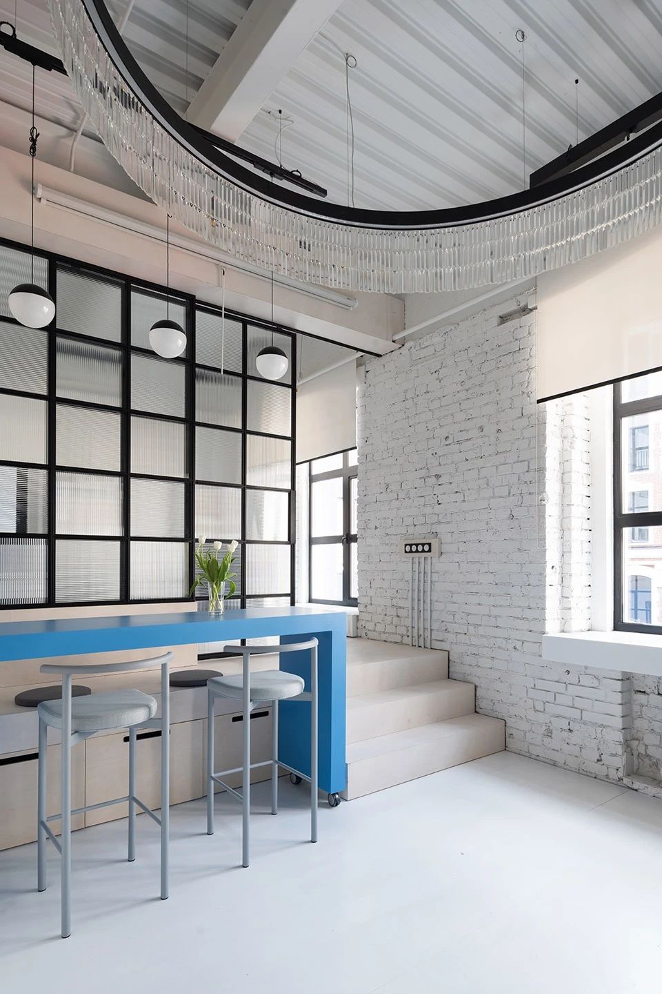 工业风也能轻盈又好看！这个50㎡的loft太适合独居了！-8