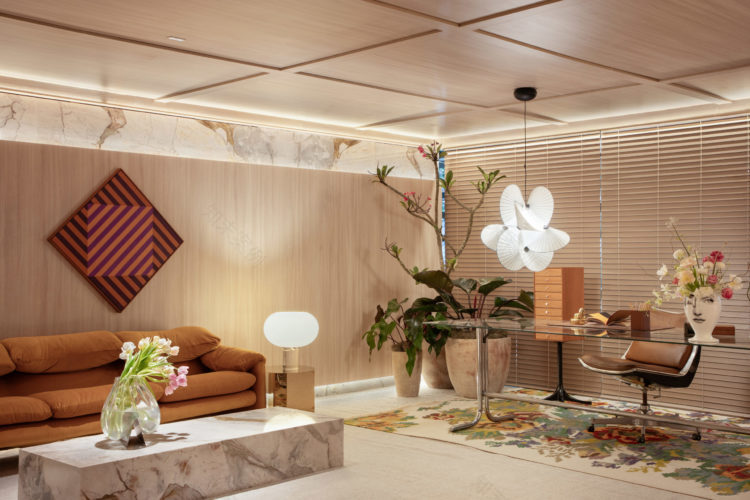 Home Office contemporâneo e acolhedor, repleto de móveis vintage - CasaCor SP 24 - Conexão Decór-3