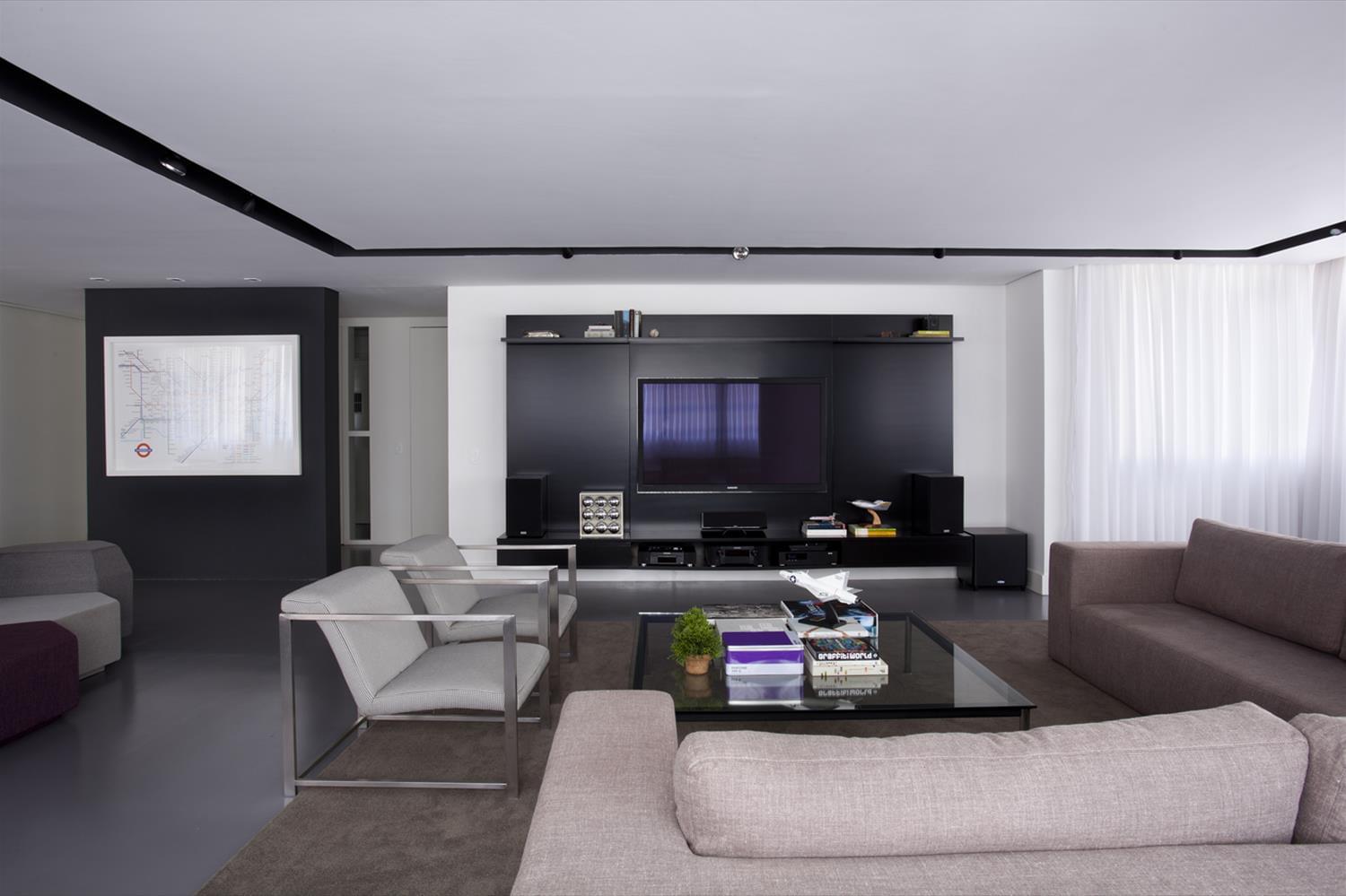 巴西 Apartamento Rafael de Barros | 极简工业风公寓设计-4