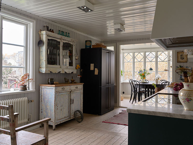 瑞典乡村小屋 | 塔楼与屋顶露台完美融合-5