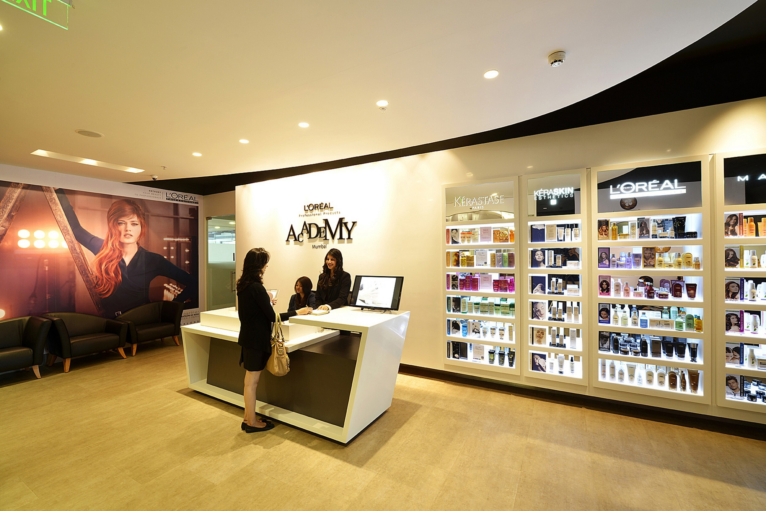 Loreal 学院 · 先进的多功能教学空间-18