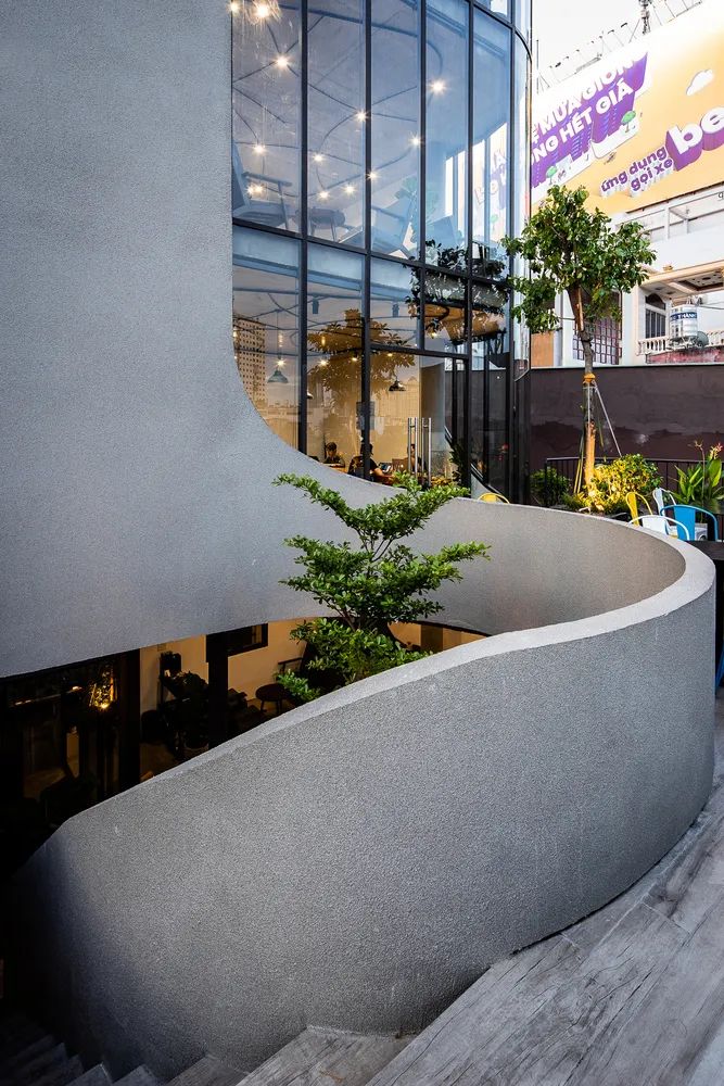 越南 420m²综合咖啡楼设计,打造自然与商业的完美融合-9