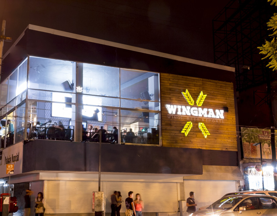 墨西哥体育酒吧设计-16