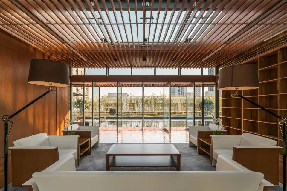 上海科技园区“屋上三间”会务空间——融入自然的空中花园-19