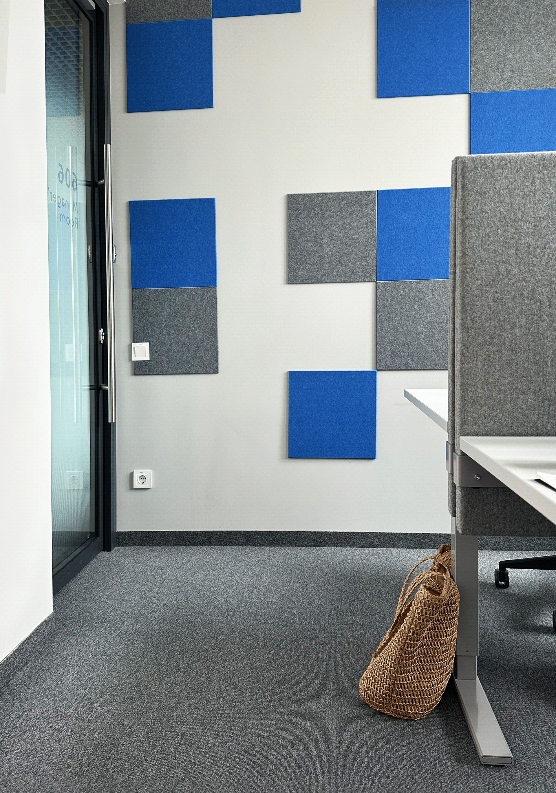 IT 公司简约风办公室丨拉脱维亚里加-20