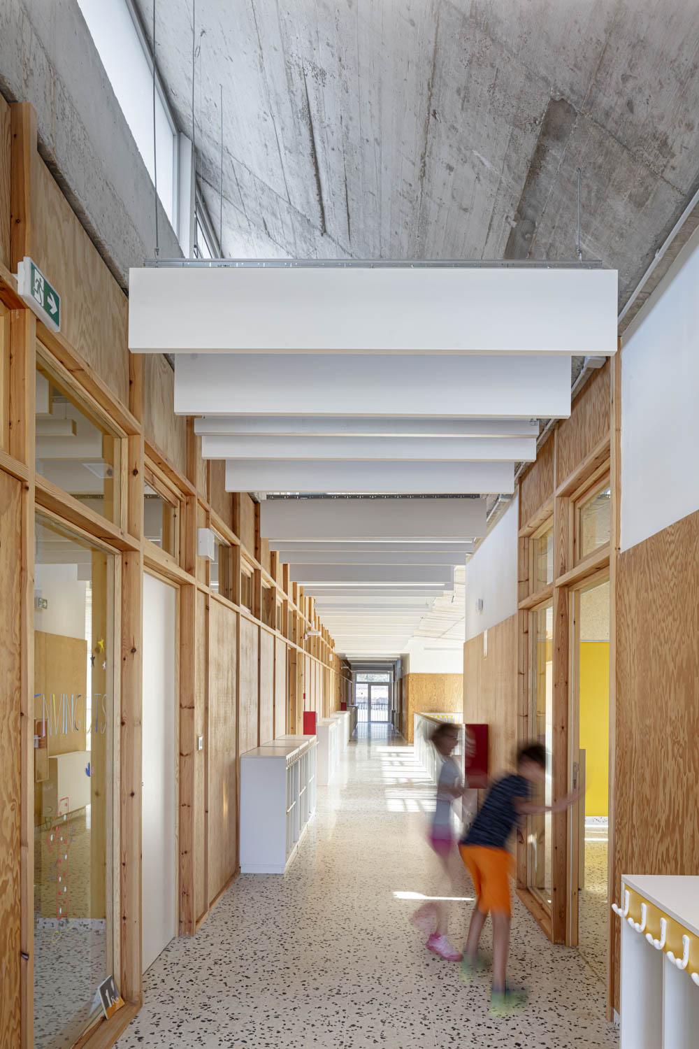 西班牙 Sant Fruitós 教育建筑丨西班牙巴塞罗那丨Adrià Goula-19