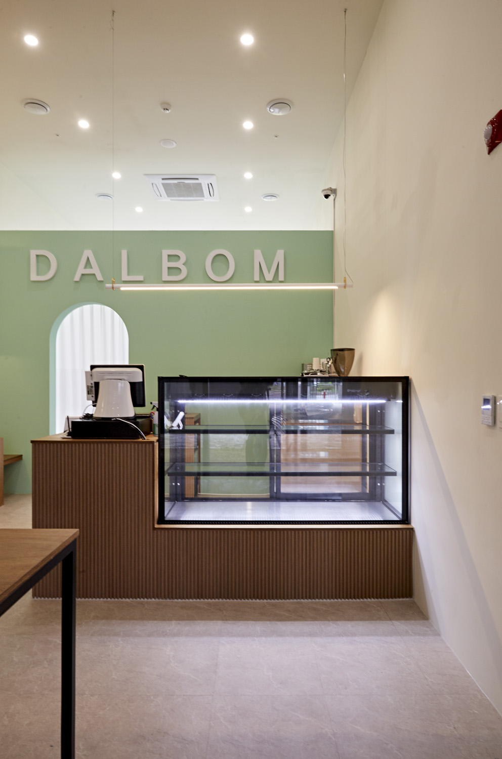 12 坪南杨州甜品店 极简设计魅力-7