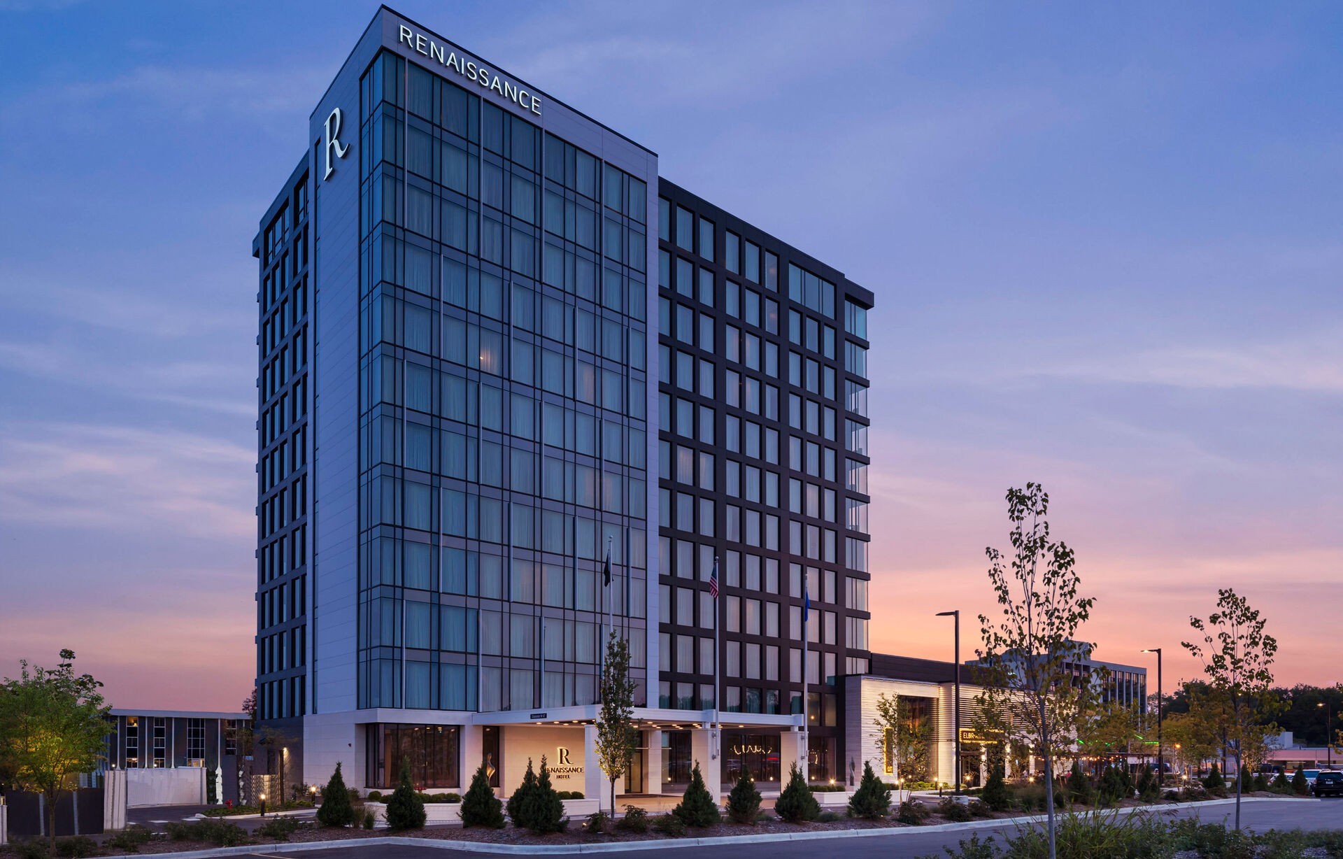 密尔沃基西部文艺复兴酒店丨美国丨Simeone Deary Design Group-12