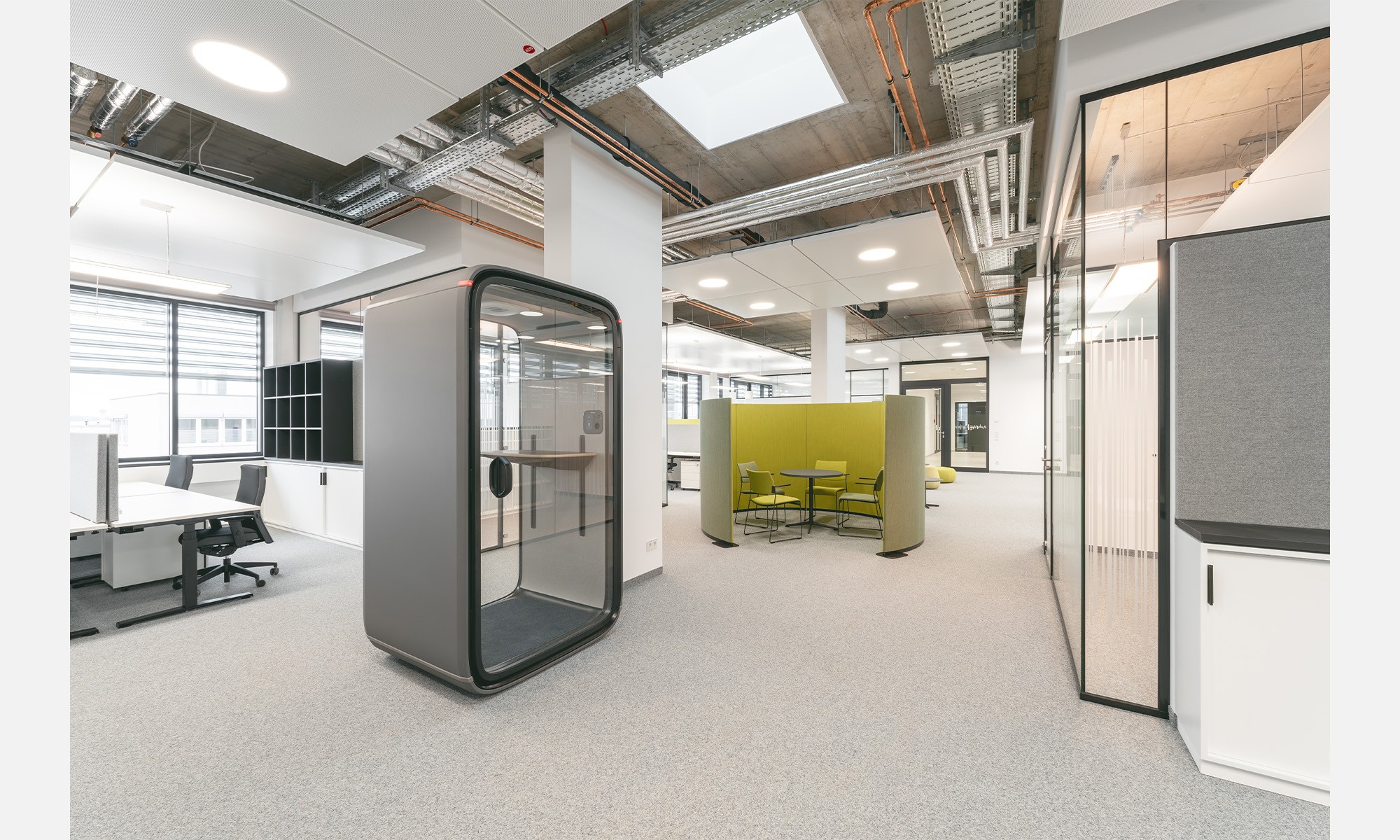 五彩斑斓办公空间-1