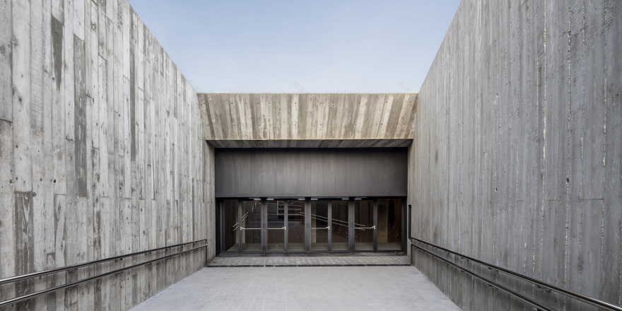 古堡水塔重生,历史与现代交融的公共空间-17