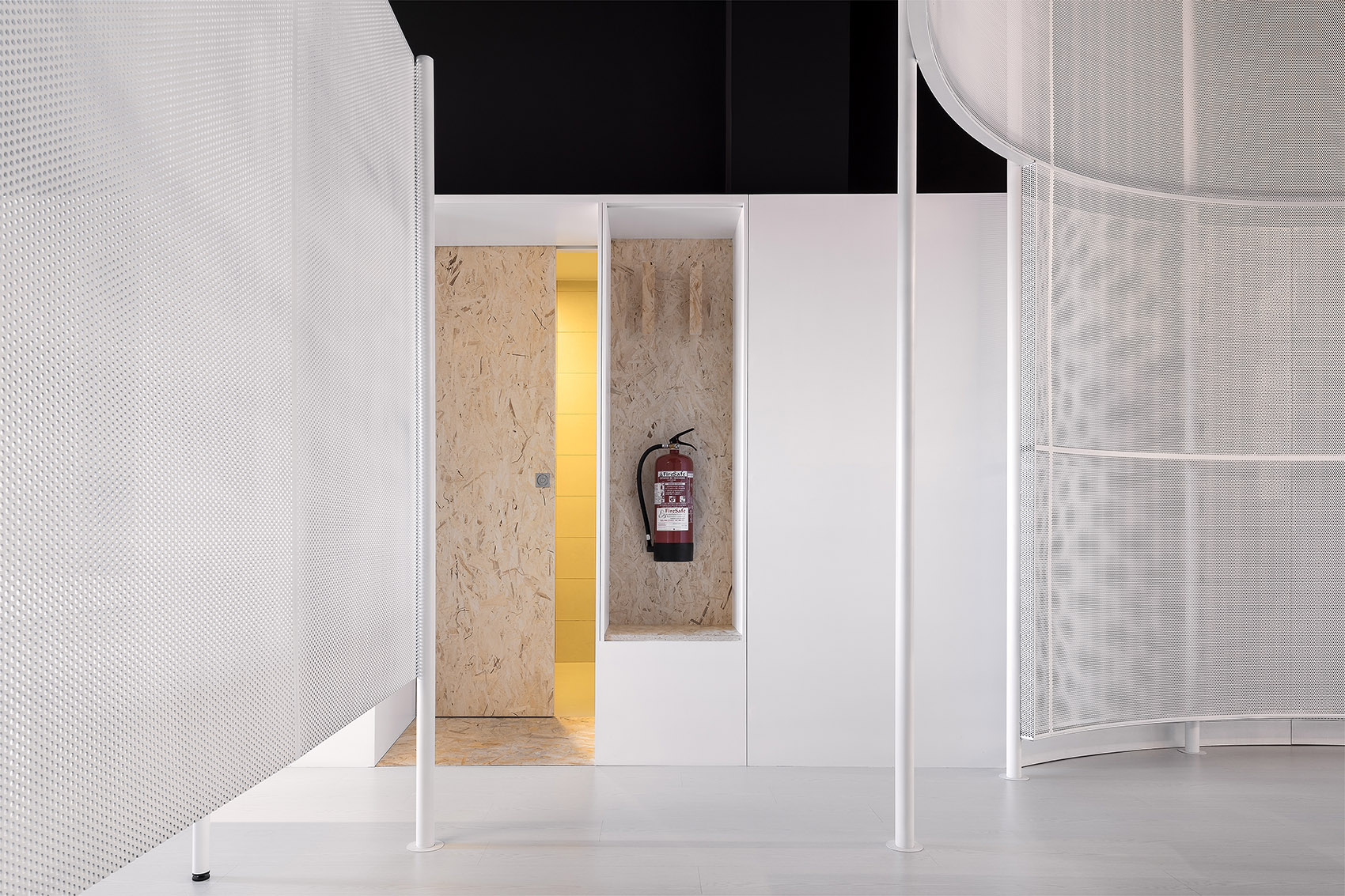 Sra. Emilia广告公司办公室,西班牙 / Erbalunga estudio-32