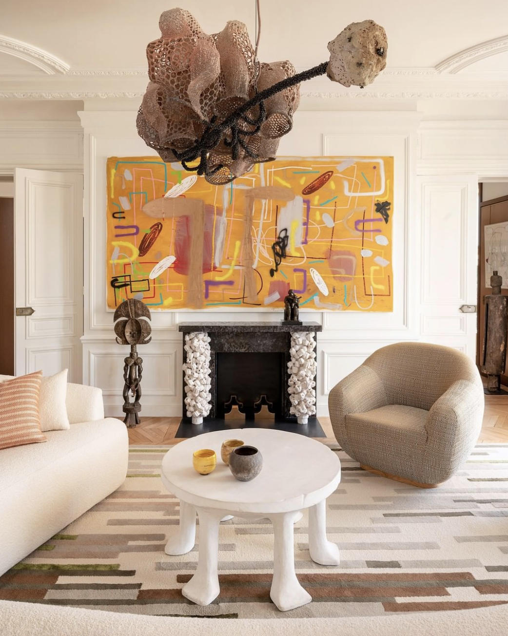 《Emily in Paris》办公室设计丨法国巴黎丨Netflix-48