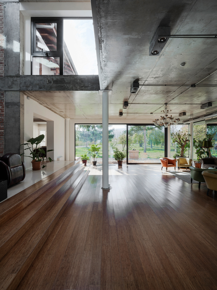 保加利亚历史果园住宅扩建，自然与现代融合-35