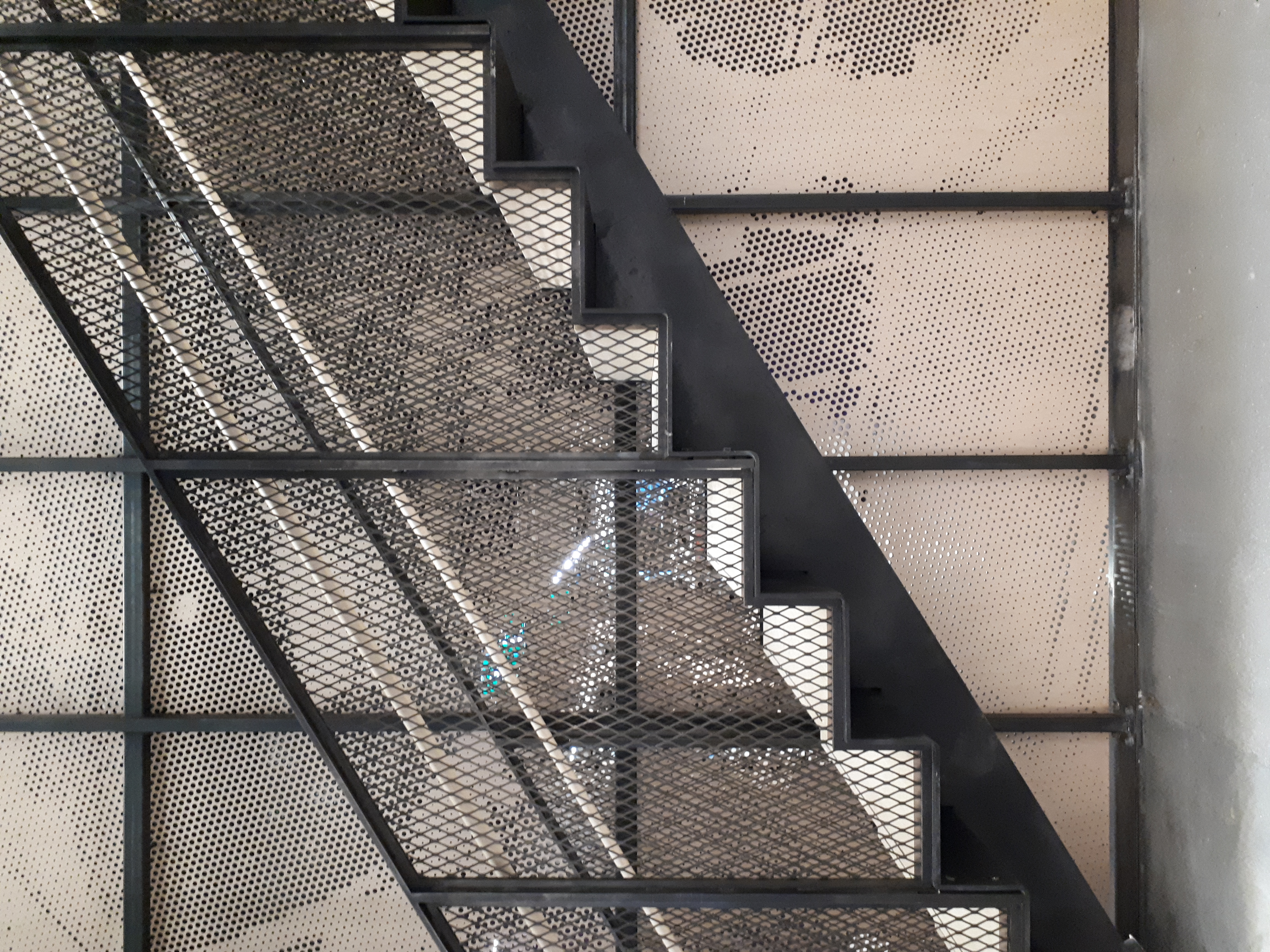 多伦多四层高楼开放式办公室的钢结构楼梯设计-10