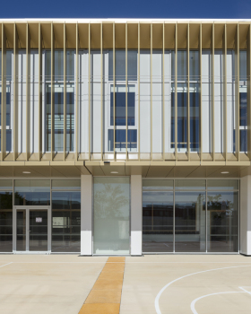 法国 Montpellier 的绿色校园设计