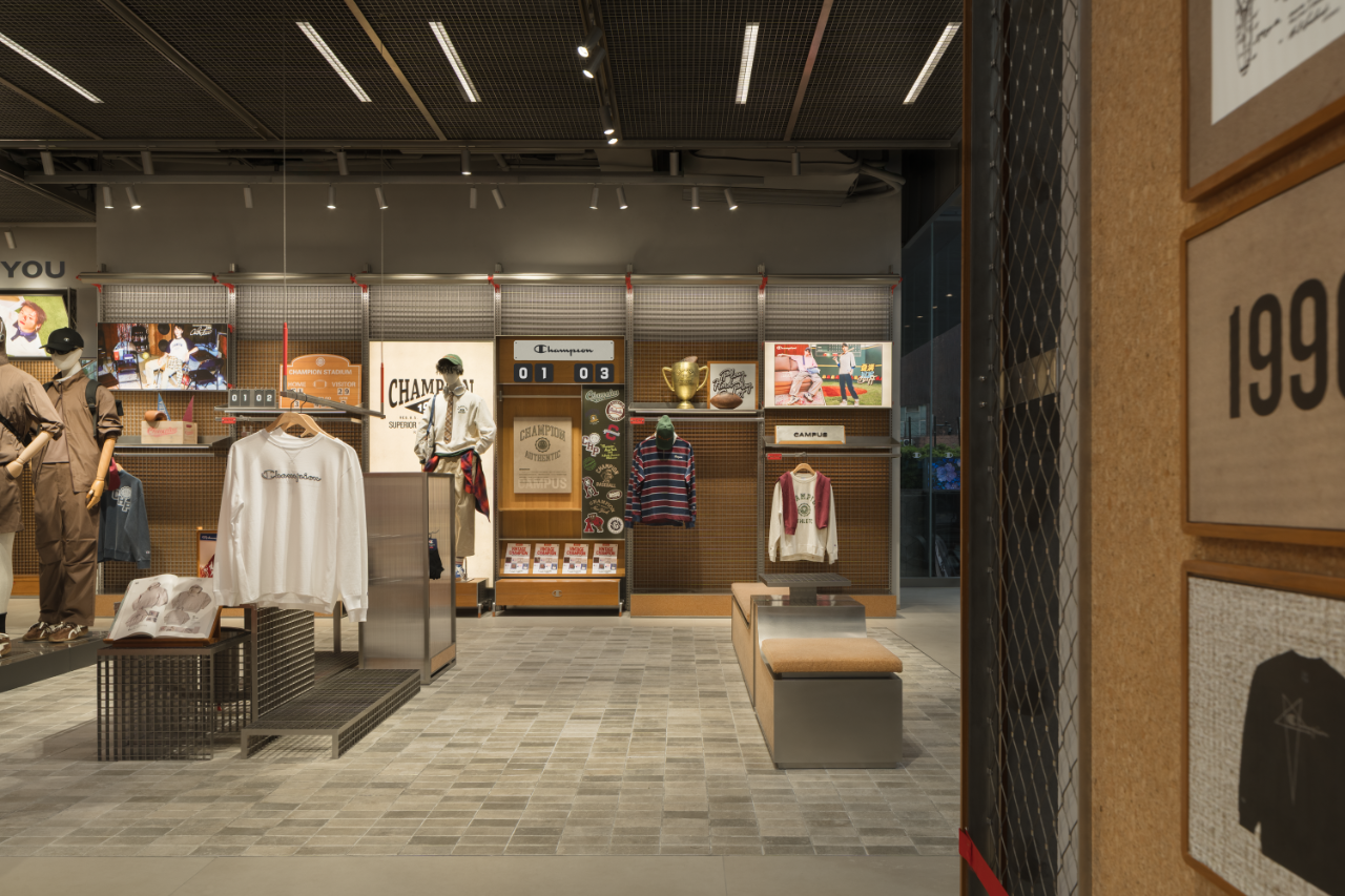 Champion成都盈嘉旗舰店空间设计丨中国成都丨立品设计-10