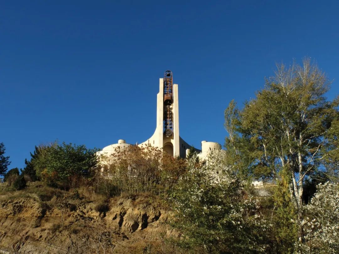 苏联粗野主义建筑及雕塑作品赏析丨多位设计师-7