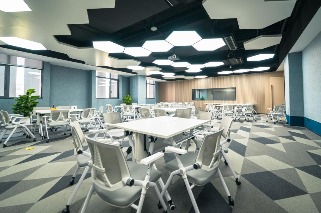 浙江省绿色智能汽车及零部件技术创新中心室内设计丨中国杭州丨中国美术学院风景建筑设计研究总院有限公司  第五综合设计研究院-19