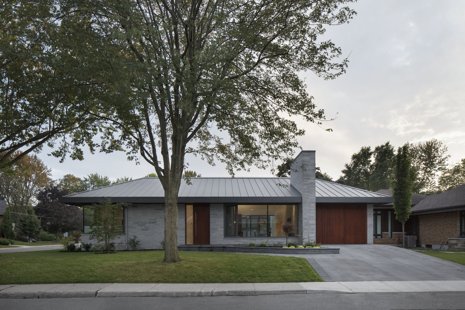 现代风格草原屋,明亮宽敞的生活空间-18