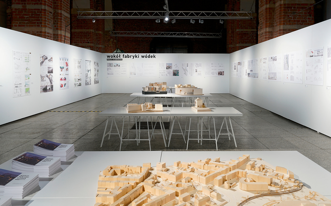 Anastasiya Gushchina丨展厅丨Around the Vodka Factory-3