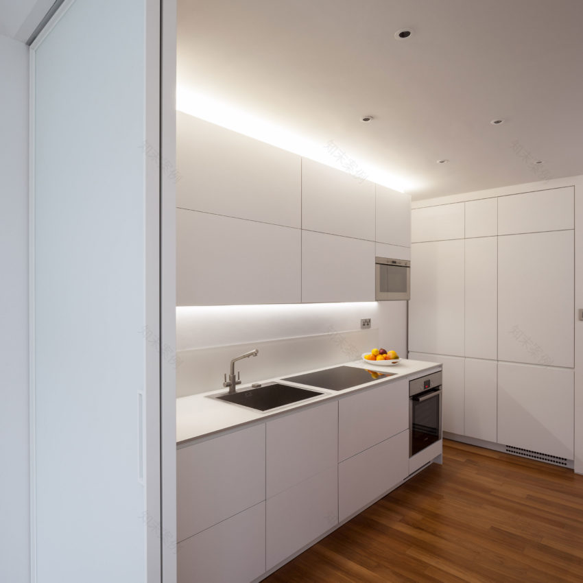 伦敦航海家庭梦幻之家 | 波浪墙与天窗的艺术-26