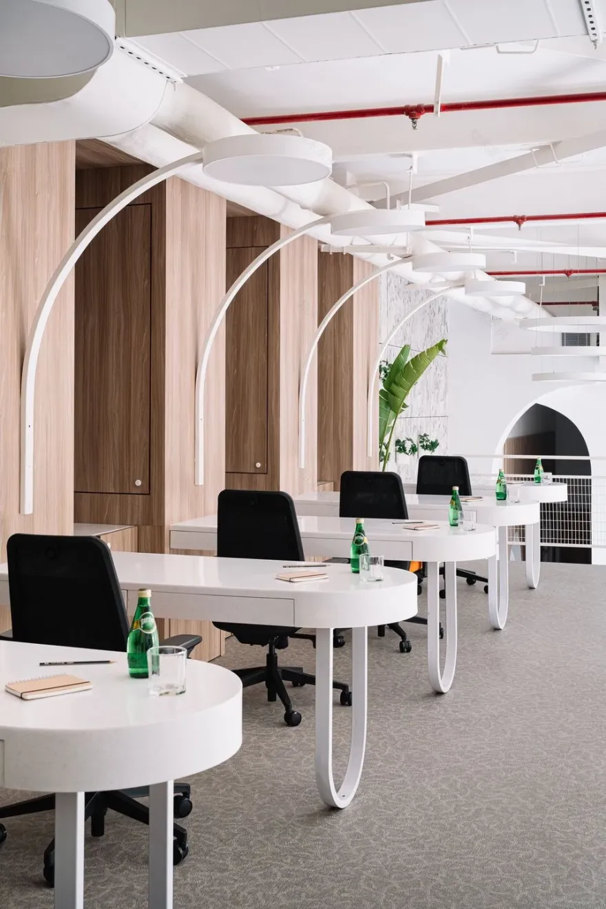 半弧办公室丨印度加尔各答丨Spaces & Design-12