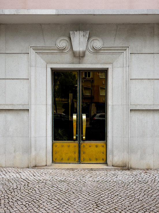 C6 – 门户（依据一般常见语境的意译，因为portals可指门户网站、通道、门户区域等，若这里有特定领域含义，需根据实际情况精准翻译 ） 丨Aurora Arquitectos-5