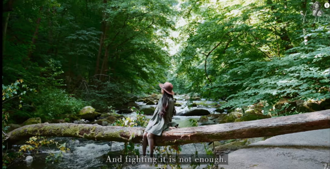 90后妈妈带家人住进森林别墅丨德国丨Thuy Dao和老公T-9