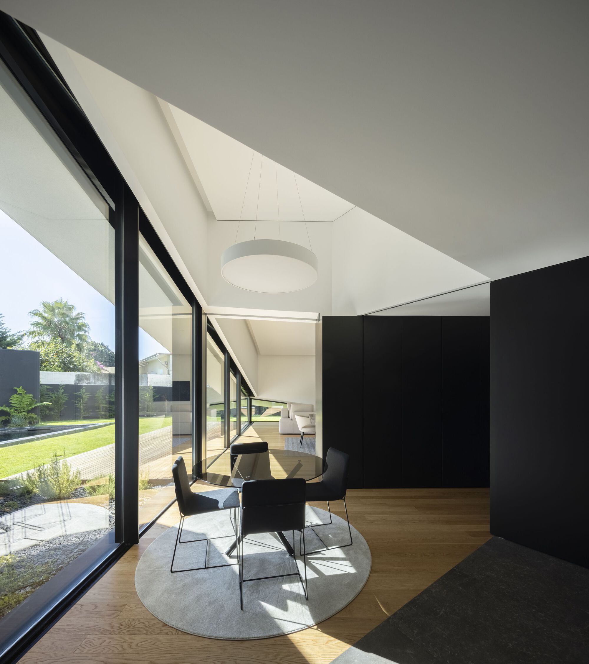 倾斜房屋丨葡萄牙丨MUTANT Architecture & Design-13