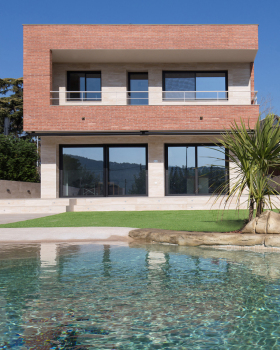 Vivienda Unifamiliar en Cerdanyola Dom Arquitectura