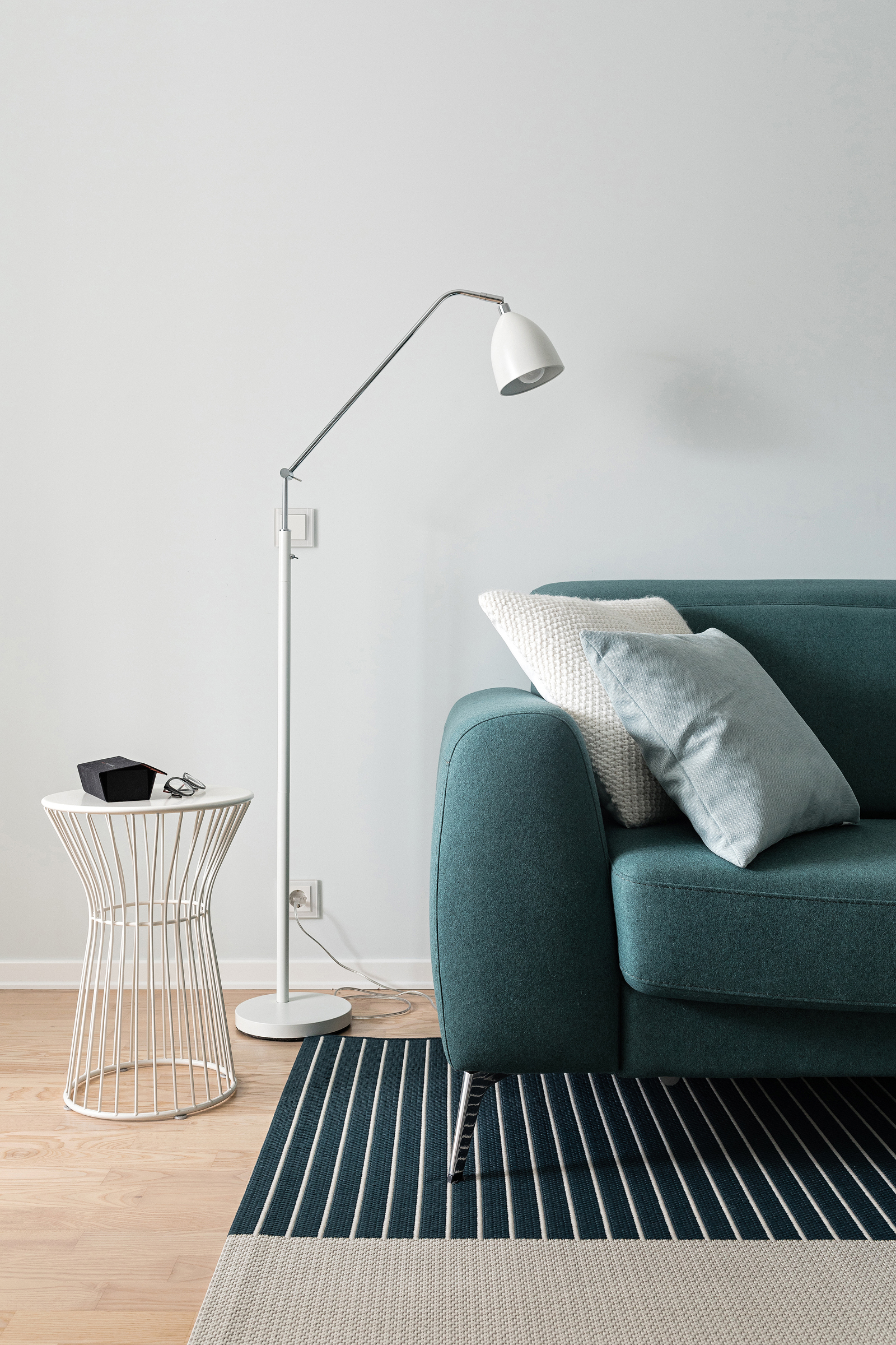 Apartment in light shades-6