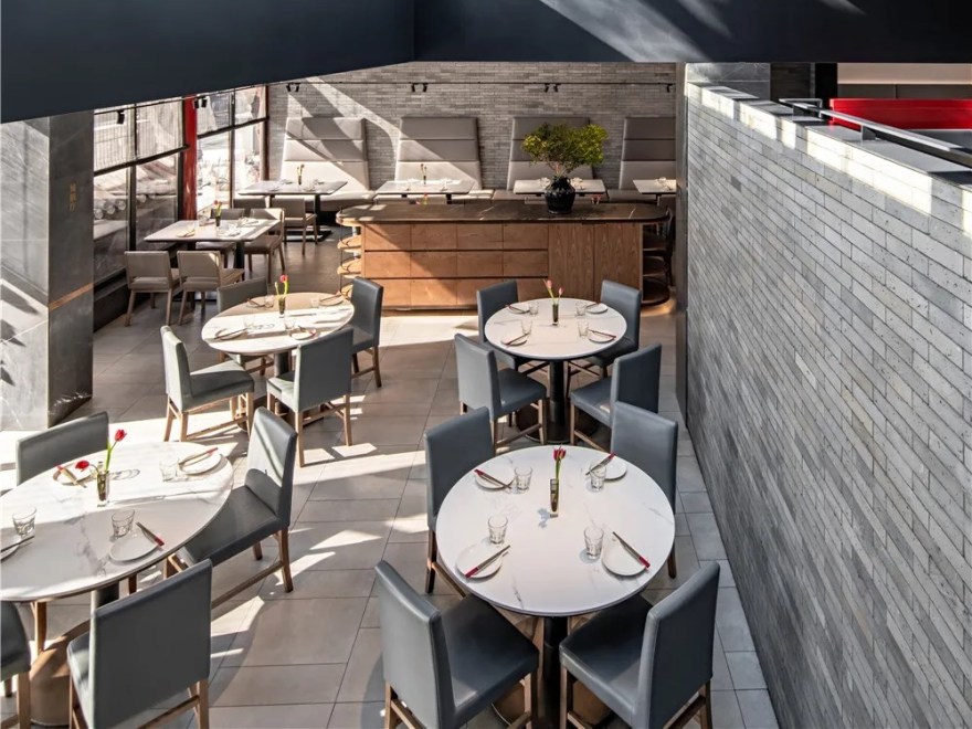 北京胡大总店丨中国北京丨INX 屋里门外-3