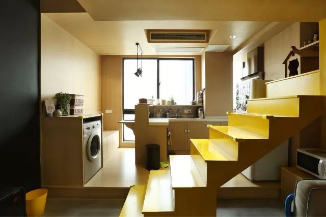 30㎡的房，他俩睡在半空，住出了100㎡的效果，神作-29