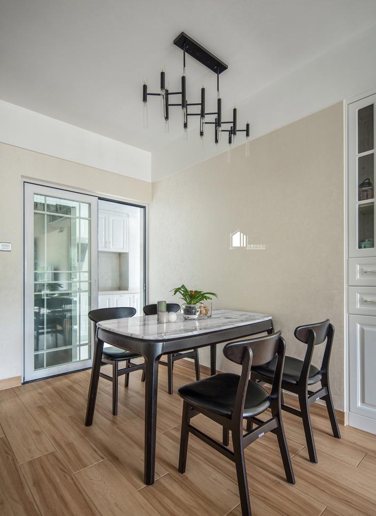 简约舒适的空间设计,打造温馨家居生活-4