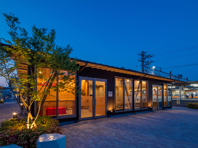 和モダンカフェ【Sun on Tow】の店舗デザイン-9