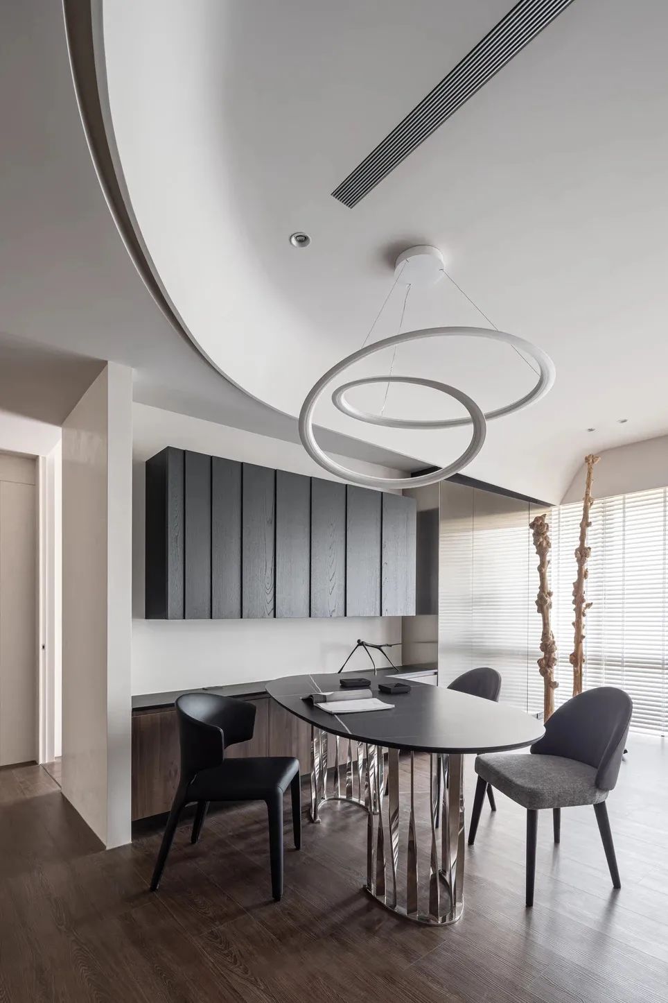 胡桃木+高级灰，纯粹而艺术的现代空间-23