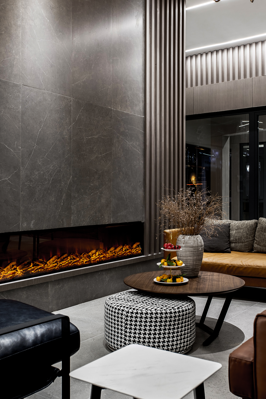 实景新作 / 商业空间 /400㎡系统门窗店，拒绝繁复堆砌的店面空间形式表现-31