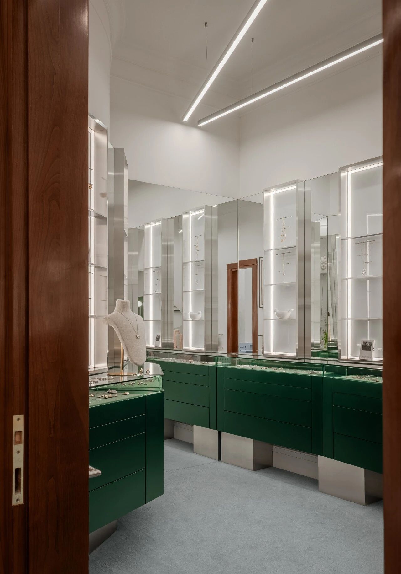 Messa House 女装零售店丨哈萨克斯坦丨UP2DATE architects-74