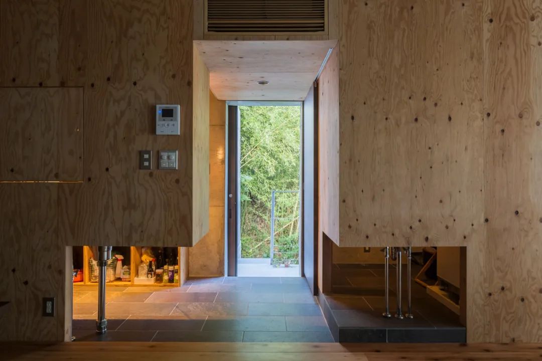 日本山村里的 72 m²混凝土度假别墅-9