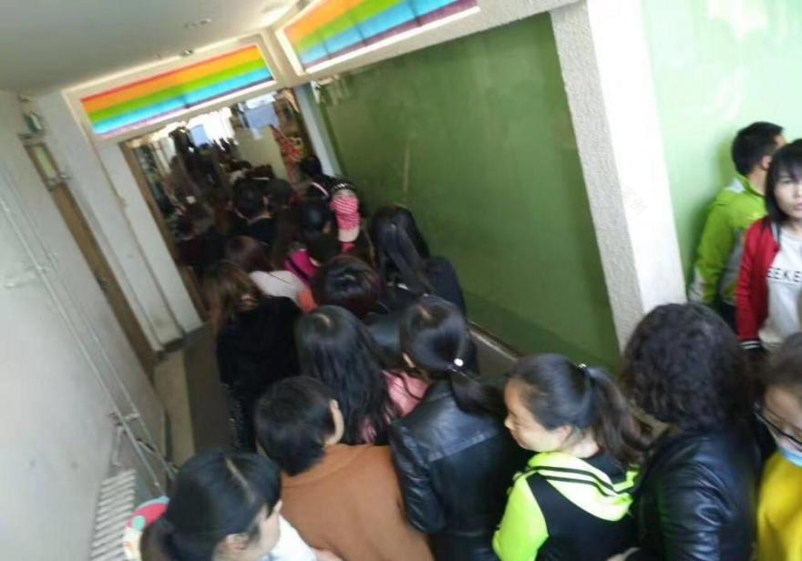 嘉峪关最大童装店开业盛况-40