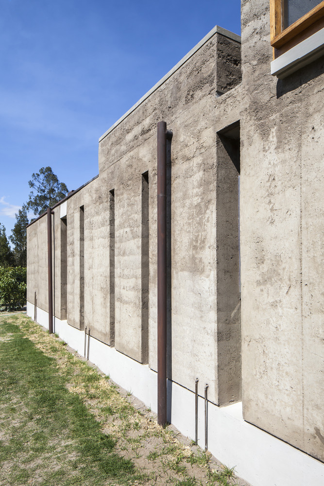 Cotacachi House  Arquitectura X-45