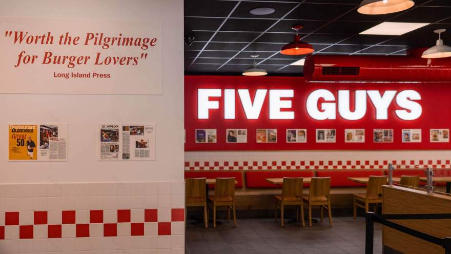 Five Guys· Penrith 快餐店设计丨澳大利亚新南威尔士丨Design Partnership Australia-0