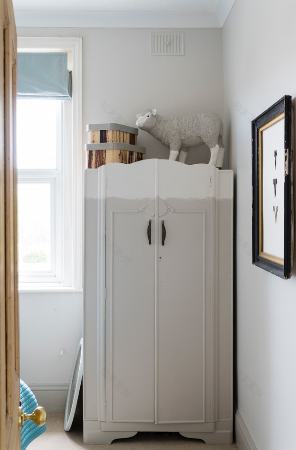 Charlotte Cosby 的顶层公寓翻新丨英国英格兰-35